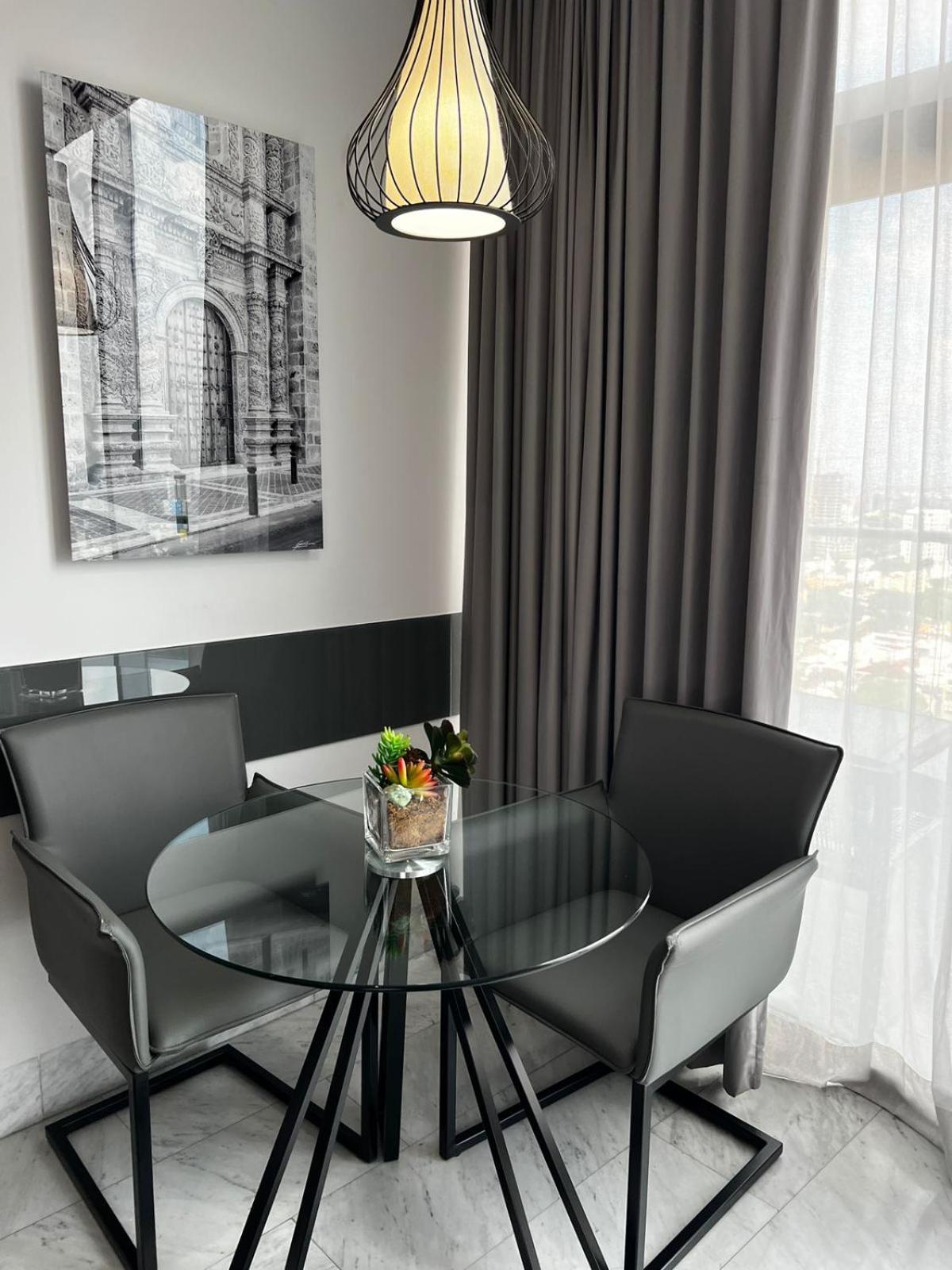 Baruk Guadalajara Hotel De Autor Εξωτερικό φωτογραφία A dining room