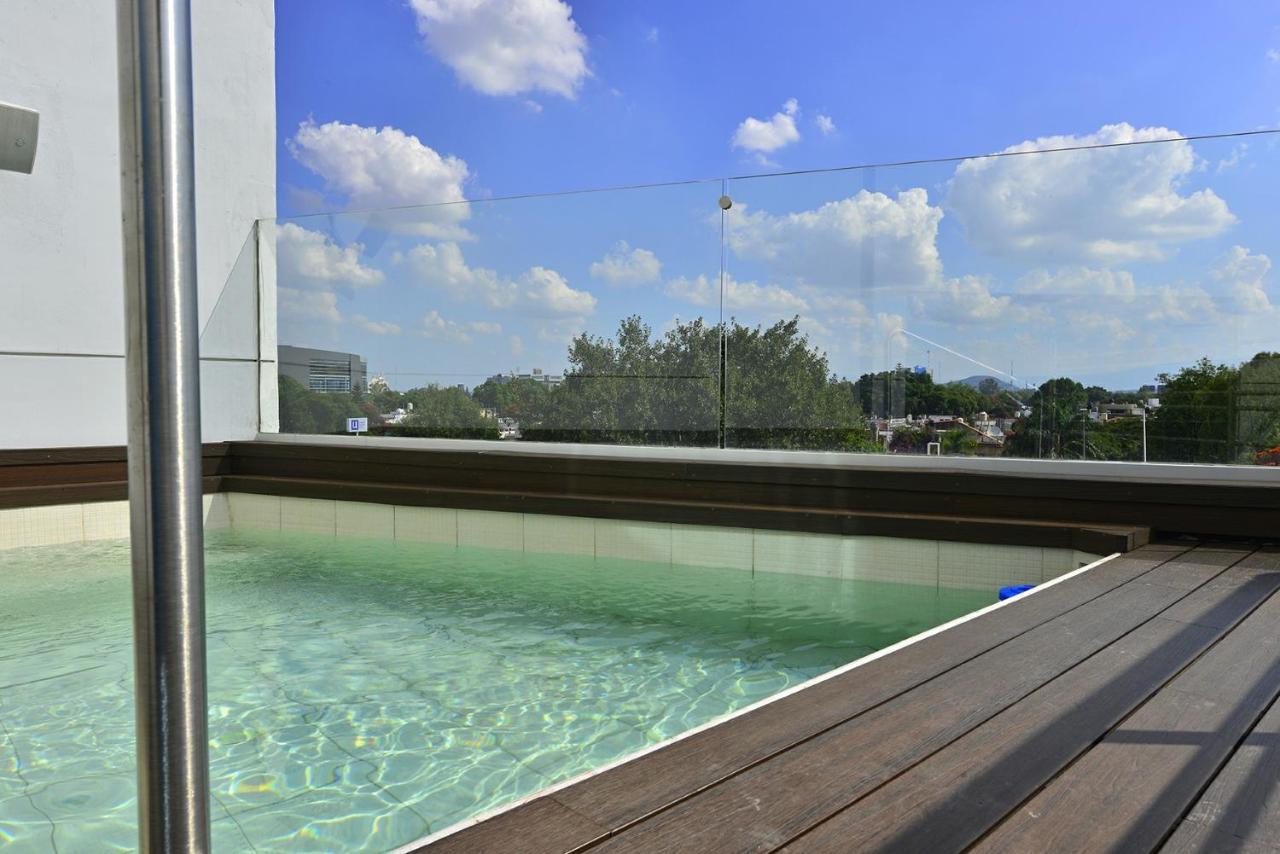 Baruk Guadalajara Hotel De Autor Εξωτερικό φωτογραφία A rooftop pool