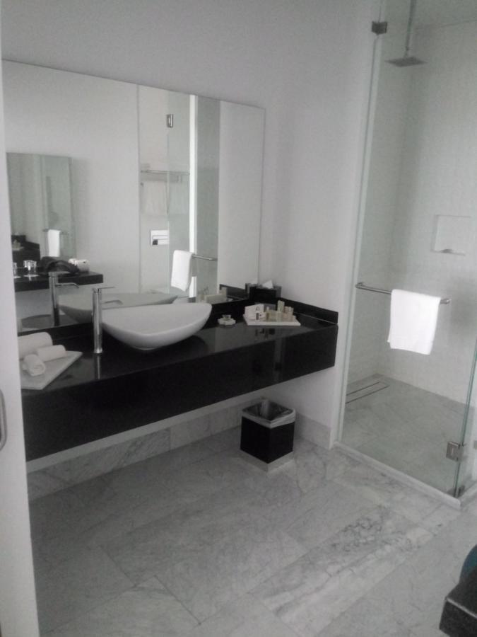 Baruk Guadalajara Hotel De Autor Εξωτερικό φωτογραφία A bathroom in a hotel